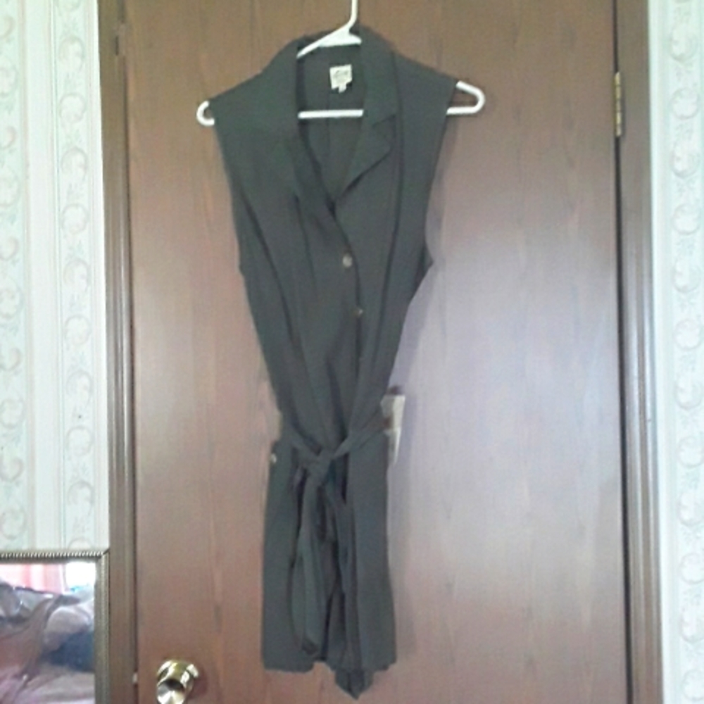 NWT Olive green size large shorts jumpsuit by Collins 205
